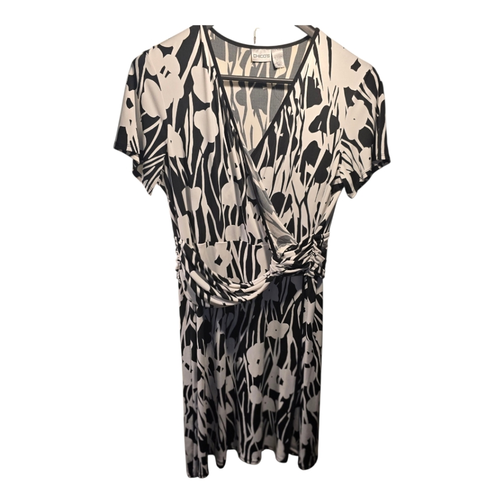 Chico's Sz. Xlarge Black/white Floral Faux Wrap Dress